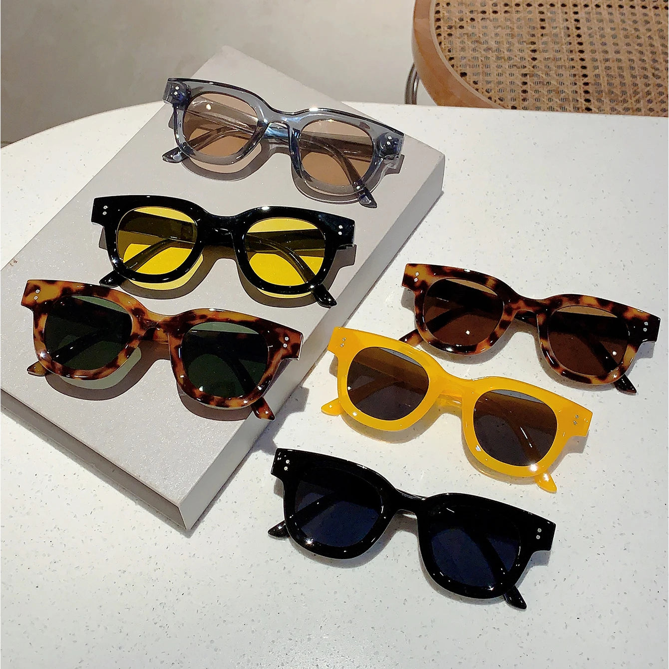 Flyshadow Retro Round Sunglasses 2024 New Fashion Vintage Outdoor Men Eyewear Trendy Brand Designer Multicolor UV400 Women Shades