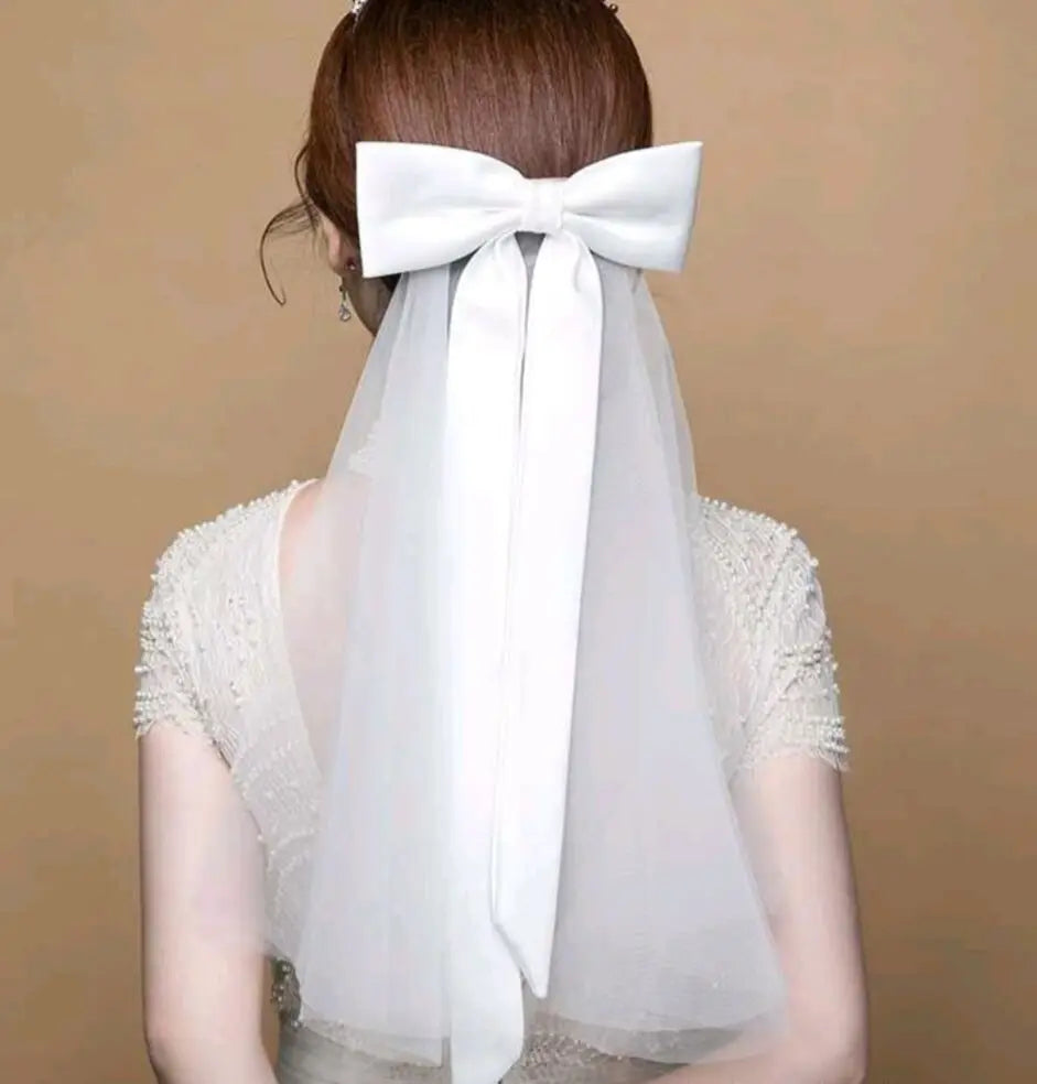 Flyshadow White bow wedding dress Headdress Bridal Veil Hair Veil with Clips Handmade Wedding Accessories Engagement Headband