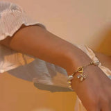Flyshadow Elegant Baroque Pearl String Bracelet For Woman Luxury Zircon Bee Pendant Bracelet Fashion Girl's Sweet Jewelry