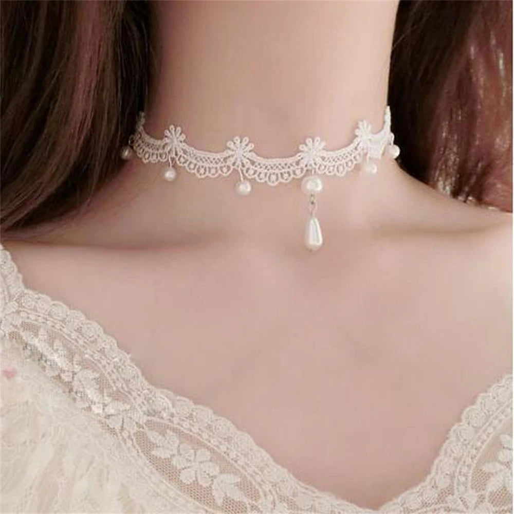Flyshadow Elegant White Lace Choker Necklace With Imitation Pearls Gothic Pearl Tassel Choker Lolita Necklace Cosplay Party Jewelry Gifts