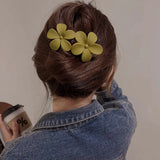 Flyshadow Fashionable Hair Clip for Women, Delicate Flower Shape Hairpin Headwear Accessory