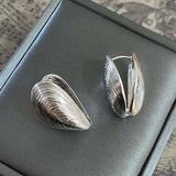 Flyshadow Vintage Metal Shell Stud Earrings for Women Punk Silver Color Texture Geometric Irregular Ear Buckle Jewelry Party Gift