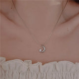 Flyshadow Claw Diamond Sparkling Moon Designer Women's Necklace Golden Crescent Moon Sweet Romantic Collarbone Chain For Women Jewelry