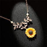 Flyshadow Pearl Sunflower Pendant Necklaces Fashion Jewelry Cute Leaves Plant Choker Necklaces for Women Lady Girl Charm Gift