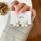 Flyshadow Fashion White Flower Stud Earrings for Women Cute Korean Imitation Pearl Elegant Petal Small Earrings Girls Gift Simple Jewelry