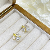 Flyshadow Elegant Imiation Pearl Stud Earrings for Women Party Golden Jewelry Fashion Small Crystal Leaves Earrings