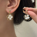 Flyshadow Hot Sale White Flower Dangle Earrings for Women Girl Cute Golden Metal Heart Love Drop Earrings Party Sweet Jewelry Fashion Gift