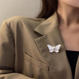 Flyshadow New Butterfly Brooches for Women Charm Pearl Gold Color Brooch Pins Party Wedding Gifts Clothing Accessories Jewelry Gift