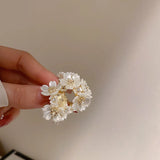 Flyshadow New Exquisite White Flower Splicing Hoop Earrings for Women Fashion Versatile C Earrings Korean Trend Elegant Jewelry