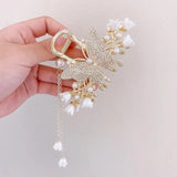 Flyshadow Korean Style Hairpin Women's Fashion Pearl Tassel Clamping Clip Girls Hairpin Shark Clips Luxury Elegant Styling Accessories